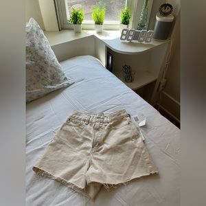 BDG BRAND NEW Shorts 🤍🤍🤍